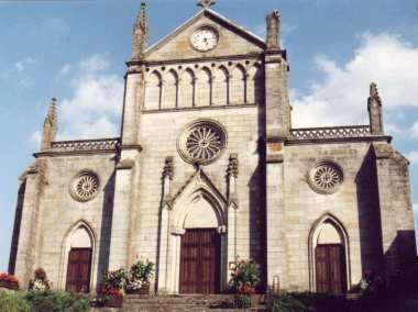 EGLISE SAINTS-PIERRE-ET-PAUL